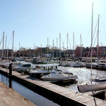 Appartement Sur Le Port De วานส์ ภายนอก รูปภาพ